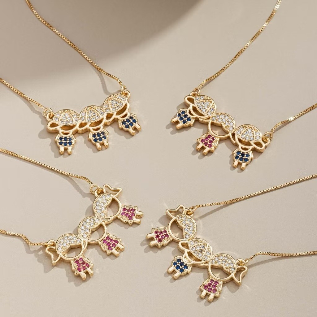 Colar Feminino com Pingentes de Crianças Menino e Menina, Cravejado em Zircônias, Banhado a Ouro 18K e Prata 925 em Oferta na Shopee