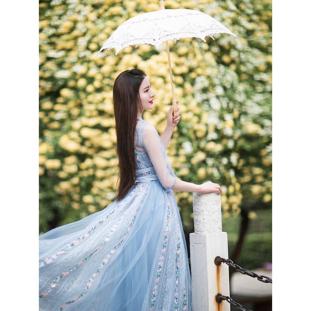 [Estoque pronto] Vestido bordado retrô estilo chinês indústria pesada feminino 2026 estilo verão cinto largo gaze costur
