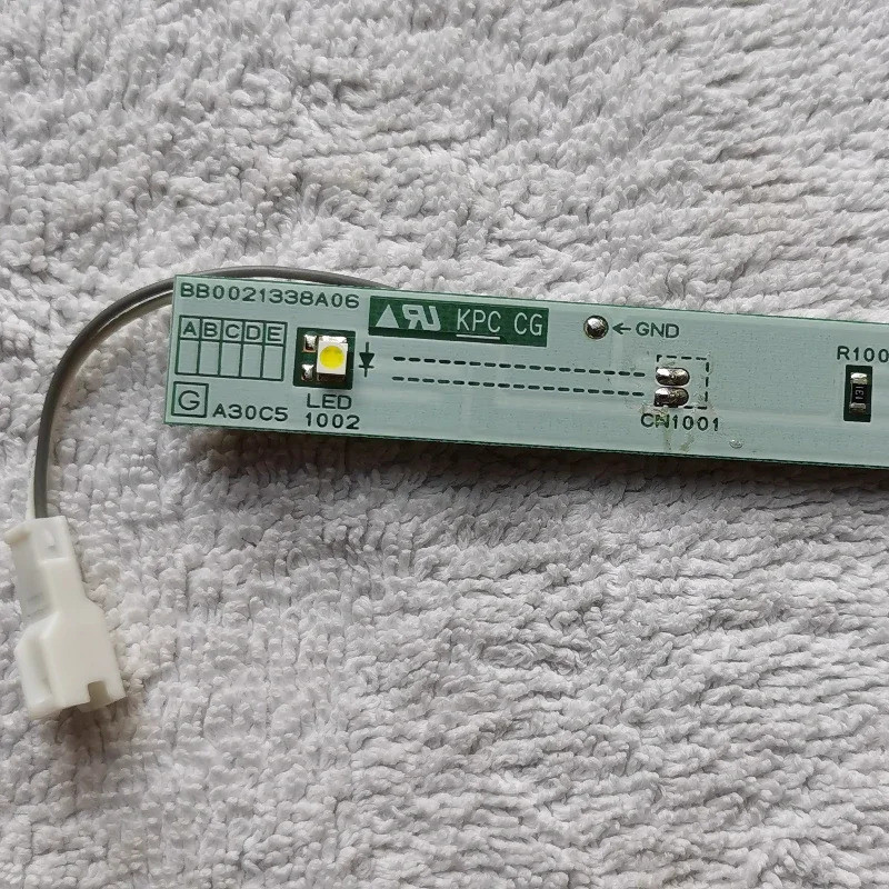 1 Peça Para Geladeira HITACHI LED Luz freezer Faixa De Iluminação R-A6800C CX827O