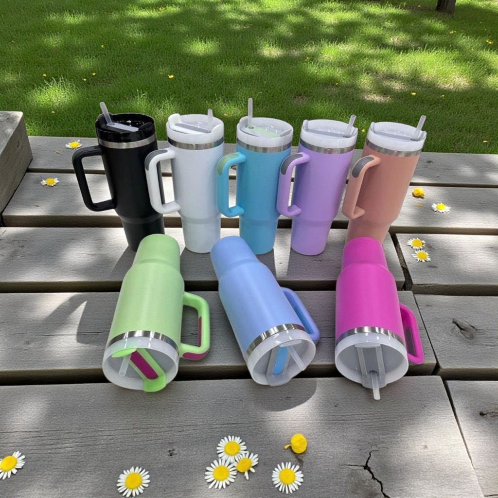 Garrafa Térmica 1200ml com Canudo e Alça – Copo Grande Portátil para Bebidas Frias e Quentes