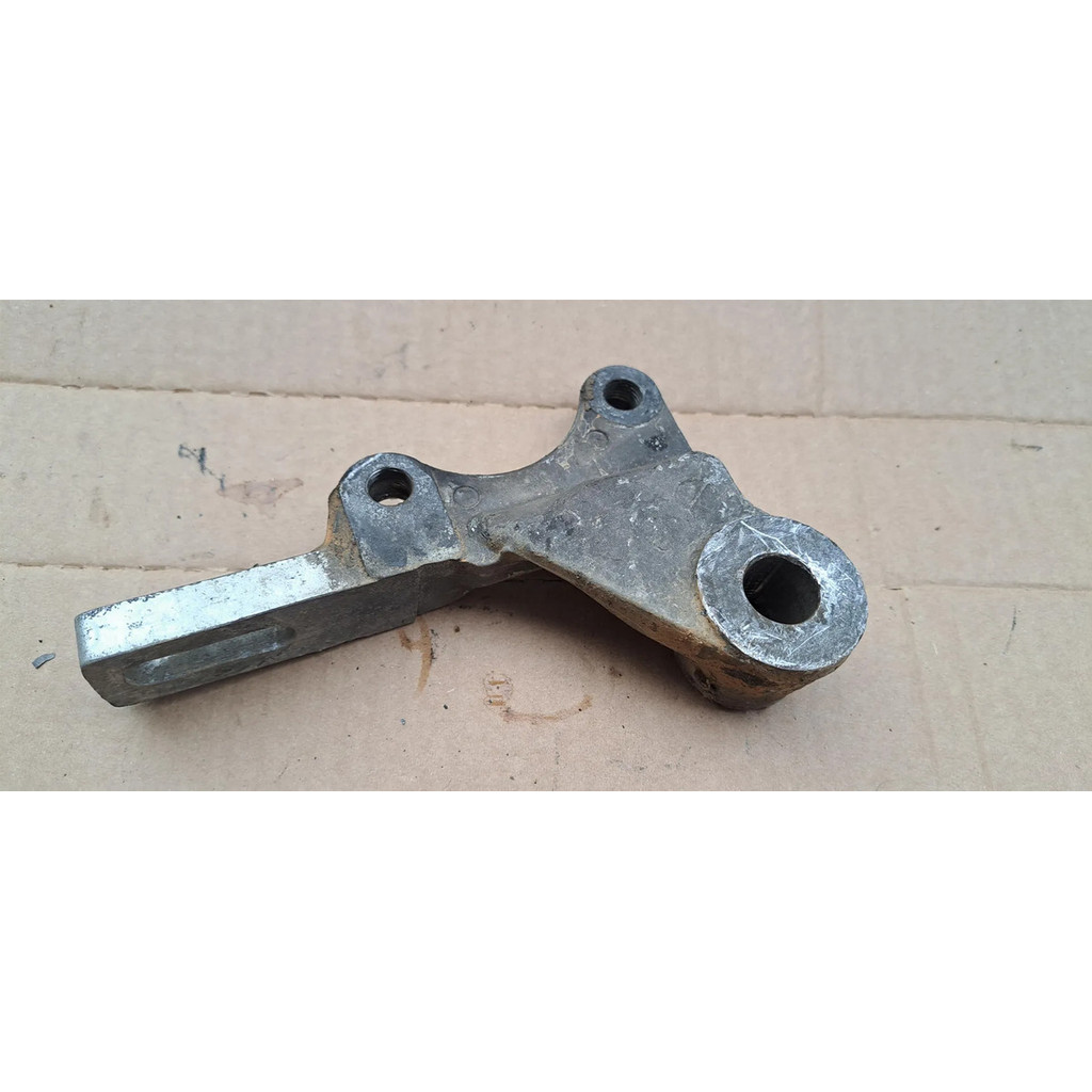Suporte Da Pinça De Freio Traseira Original Yamaha Xt 600