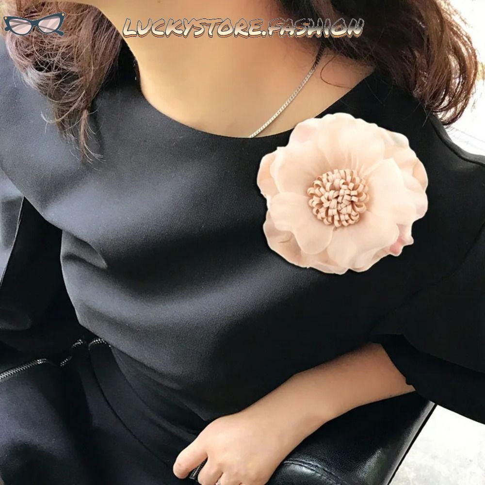 Broche de Flores em Tecido: Onde Comprar | BuscaProdutos