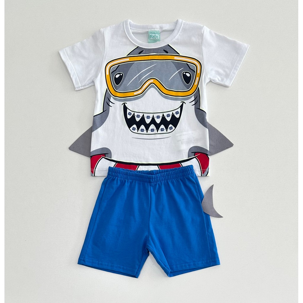 Pijama Infantil Kyly Masculino Tubarão Camiseta Branca Estampa Divertida com Bermuda Azul Malha Conforto Noite e Dia