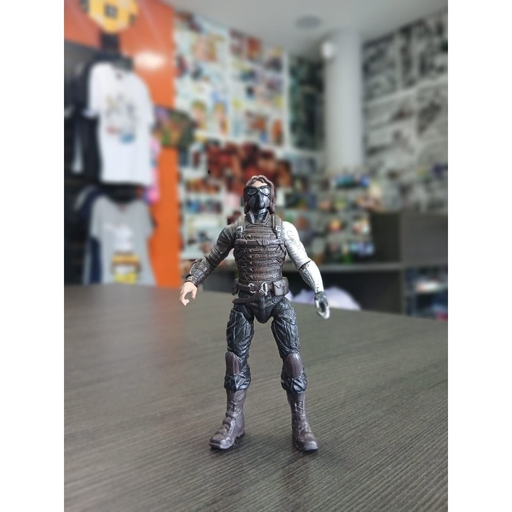 Boneco Articulado Marvel Universe - Bucky Barnes USADO