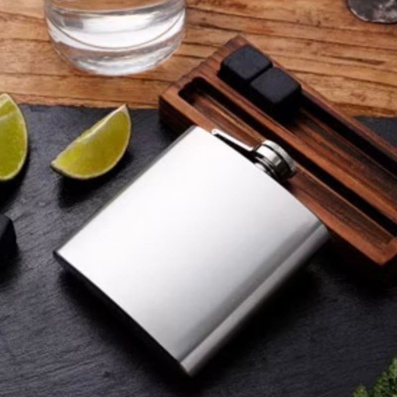 Garrafa Bebida Wisk Portátil Viagem Aço Inox 240 Ml Quadril Cantil Inox  porta whisky Cantil de bolso em aço inox 8 oz