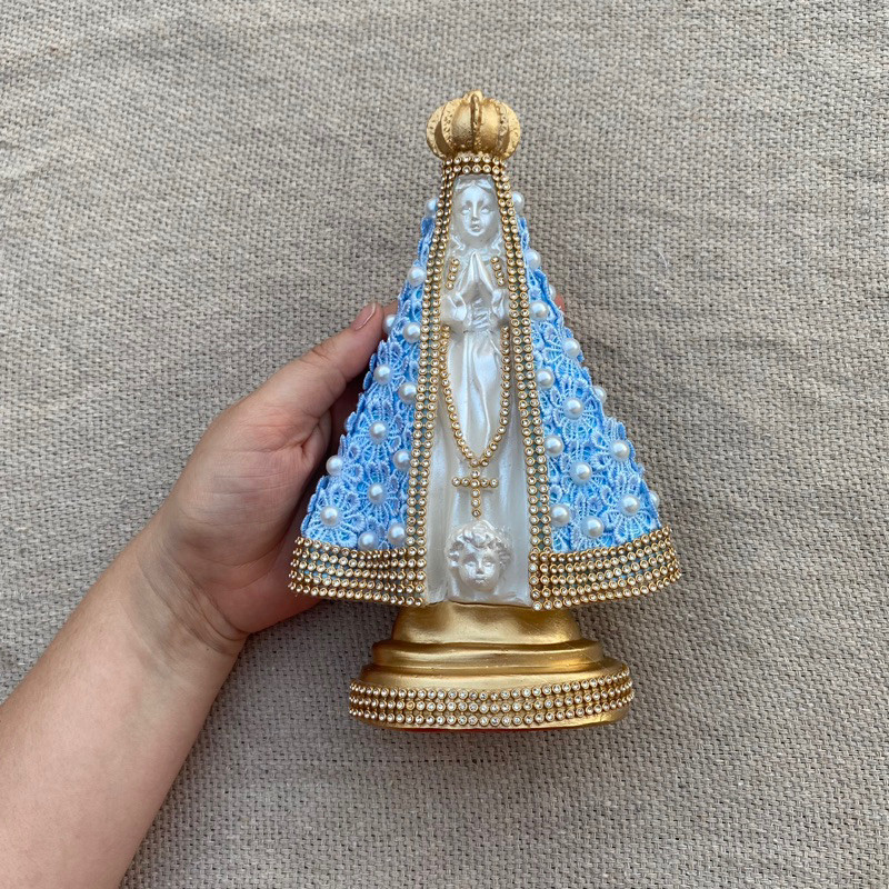 Nossa Senhora Aparecida 22cm Azul Bebê com Flores e Pérola / Lembrança Padrinhos / Lembrança Batizado / Preço de Fábrica