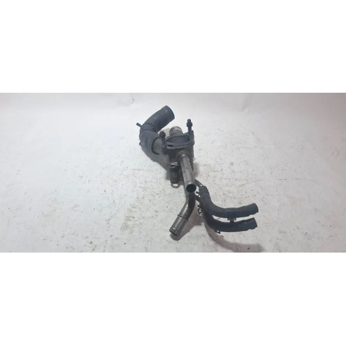 Carcaça De Válvula Termostática Hyundai I30 08 09 10 11 12