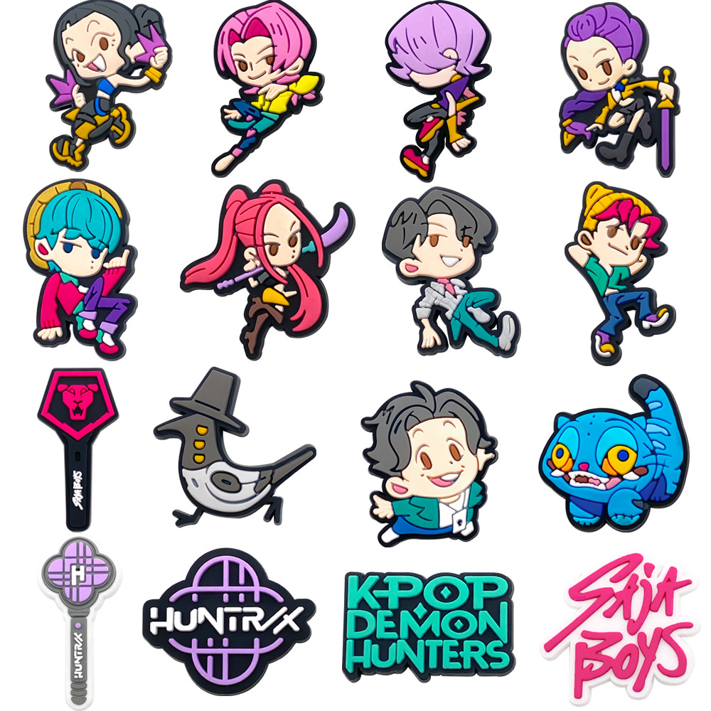 K-POP Grupo De Meninas Sul-Coreanas MEIDJ Encantos De Sapato Sandálias Pingente Botão Clog Pins Presentes Para Fãs