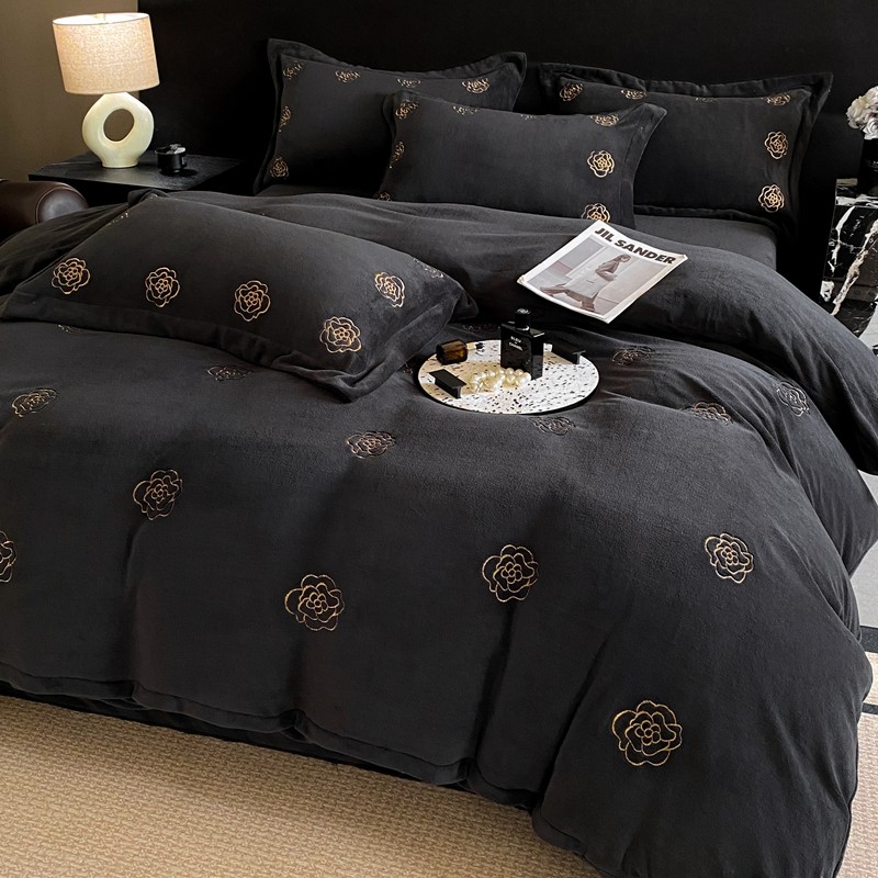 Inverno luz luxo leite velo conjunto de quatro peças 2024 novo estilo quente flanela Coral velo bordado colcha capa engr