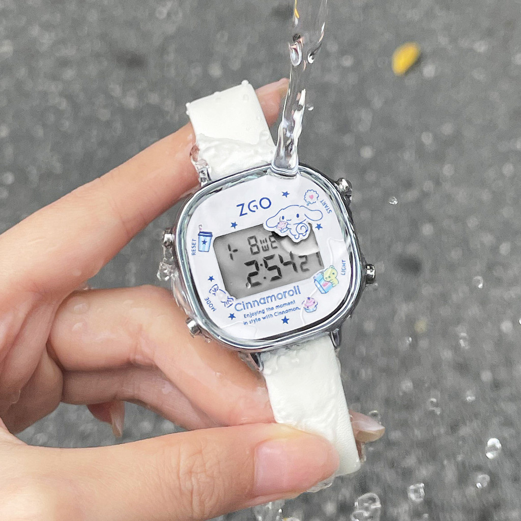 Sanrio Joint Watch Girl Junior High School Student Pequeno Relógio Quadrado Relógio Eletrônico À Prova D 'Água Presente