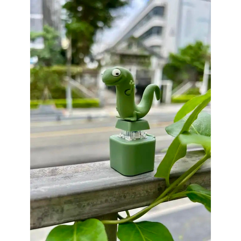 Chaveiro de Lagarto com Luz LED Recarregável e Sons Realistas, Brinquedo Divertido que Muda de Cor para Crianças e Adult