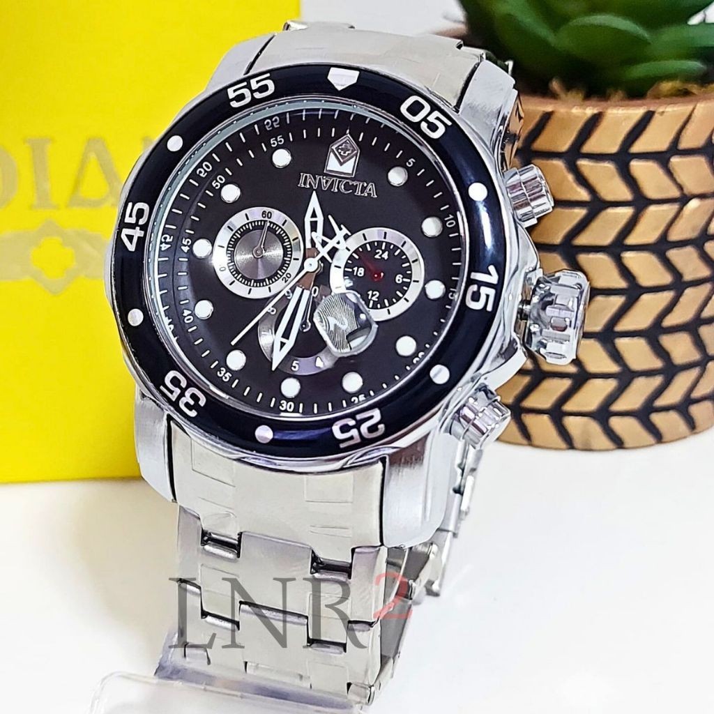 ⌚ Relógio Invicta Pro Diver 0075 
Relógio masculino Invicta, modelo Pro Diver 0075. Design clássico.