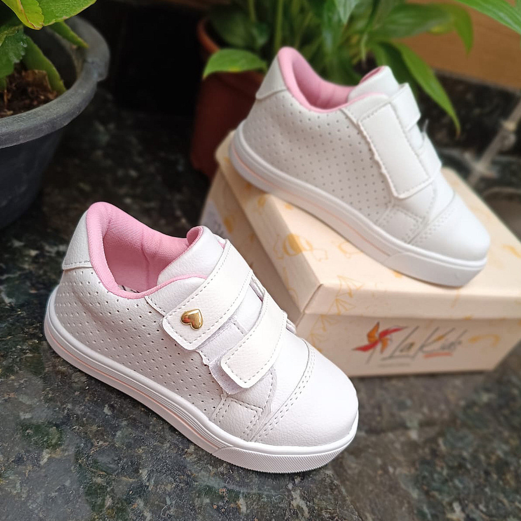 Tênis Infantil com Velcro Menina e Menino Super Confortável Leve Ideal para Escola Passeio e Brincar em Oferta na Shopee