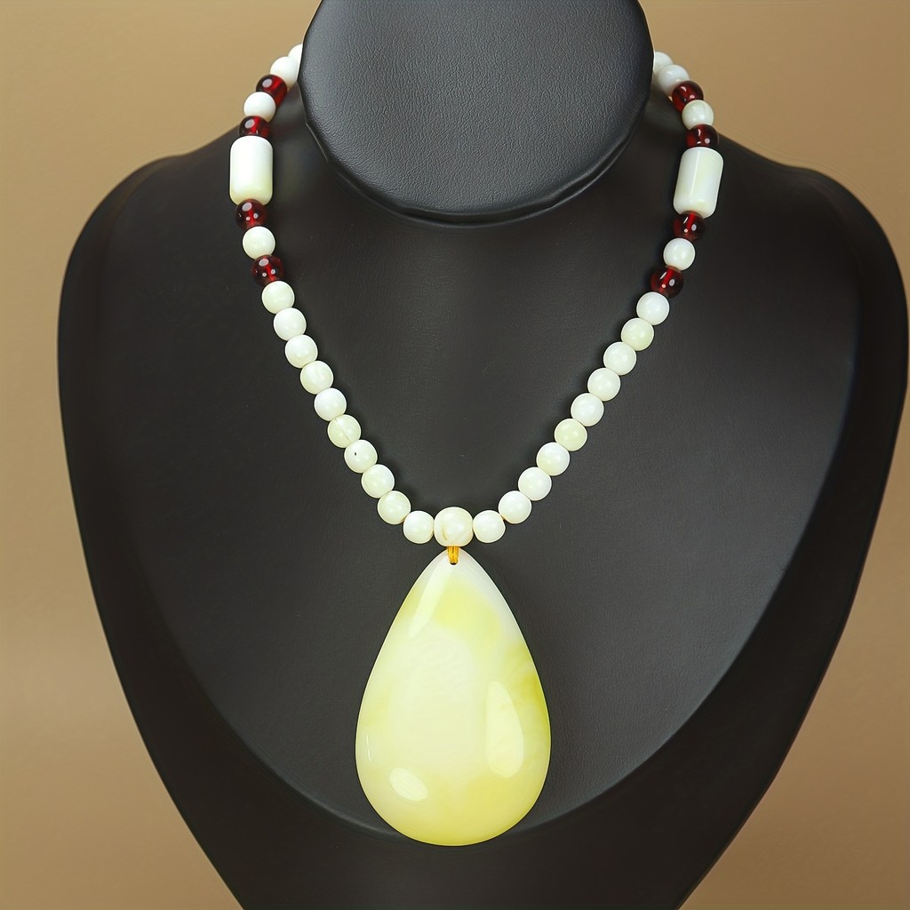 Colar com pingente de âmbar de rima de mel em Gel: cores estritamente selecionadas, âmbar Natural quente como gordura, e