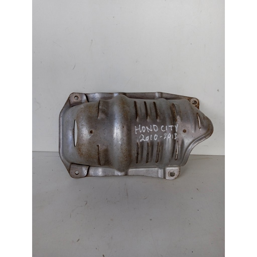 defletor de calor do catalisador  Honda City, 2010 a 2013