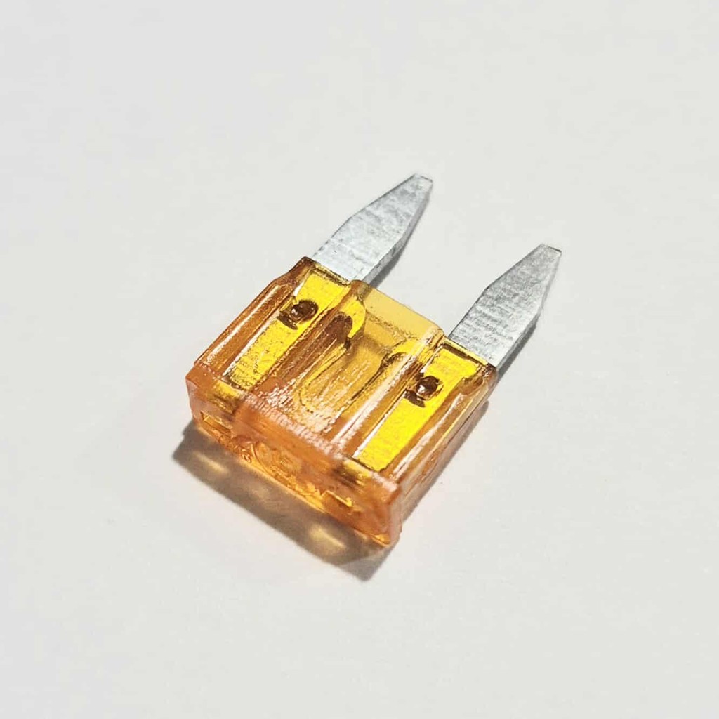 Fusível Automotivo 5A Pequeno Laranja 10,9x9,1mm 67.103.5