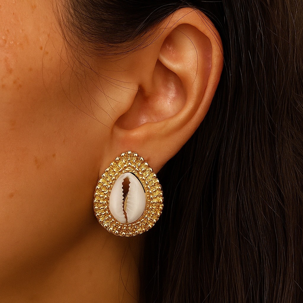 Brinco Concha Dourado: Onde Comprar | BuscaProdutos