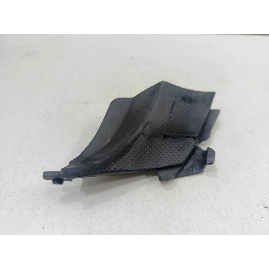 ACABAMENTO GRADE CHURRASQUEIRA DIREITO HONDA FIT 2004 A 2008