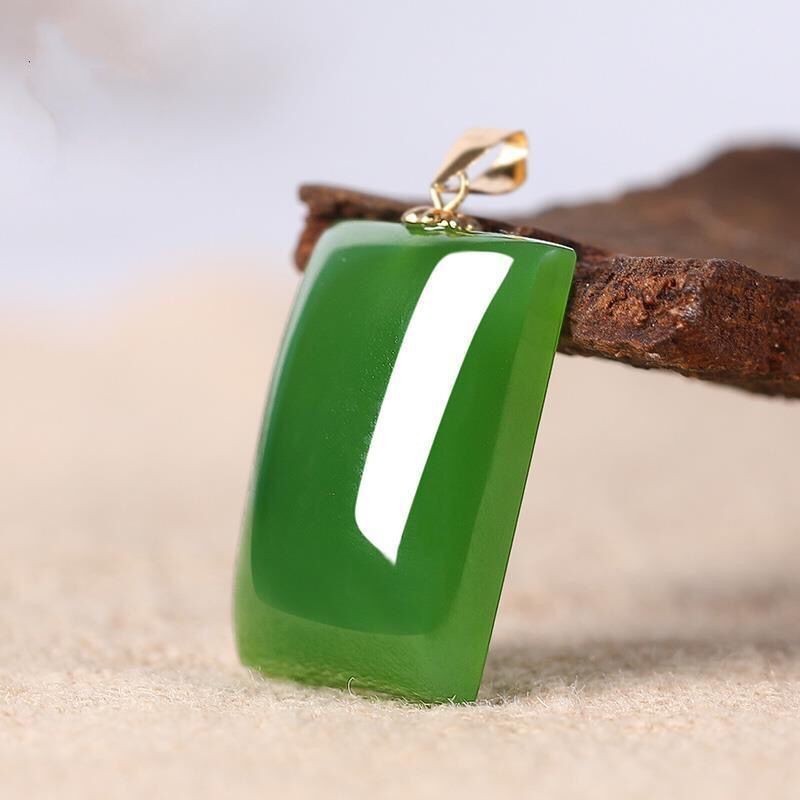 Xinjiang Hetian Jasper pingente feminino incrustado jade pequeno quadrado marca espinafre verde jade pingente seguro nad
