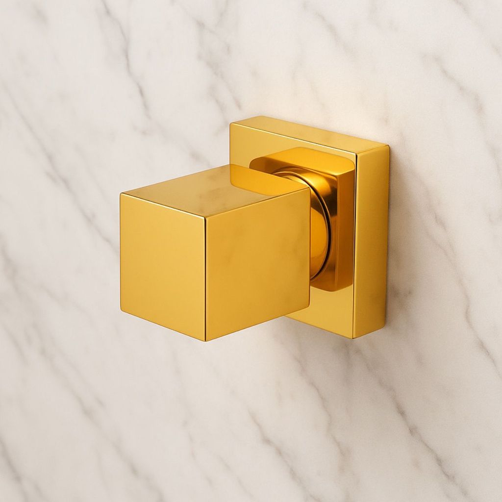 Acabamento de Registro Modelo Quadrado de Metal Dourado Gold