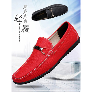 Sapatos masculinos da moda vermelha 2025 novo estilo casual ervilhas sapatos de couro masculino couro genuíno sola macia