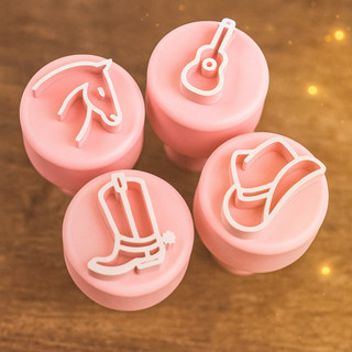 Kit Carimbos para Brigadeiro Docinho CowBoy Country Sertanejo Cavalo com 4 Peças em Oferta na Shopee