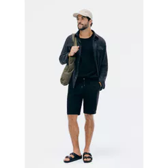 Bermuda Básica Masculina Em Sarja Com Elastano