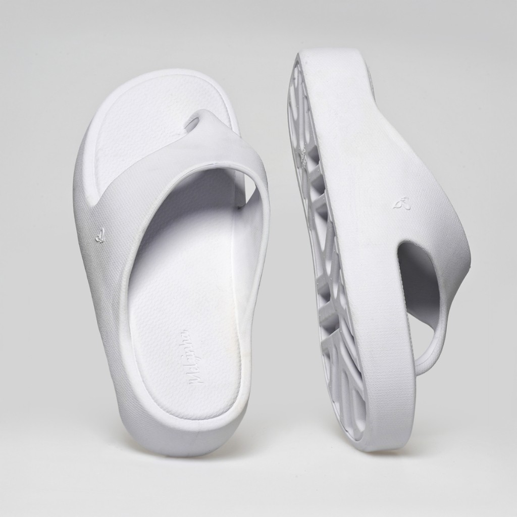 Sandália Slide Plataforma Flat Feminina Asa Delta Conforto e Estilo Blogueira
