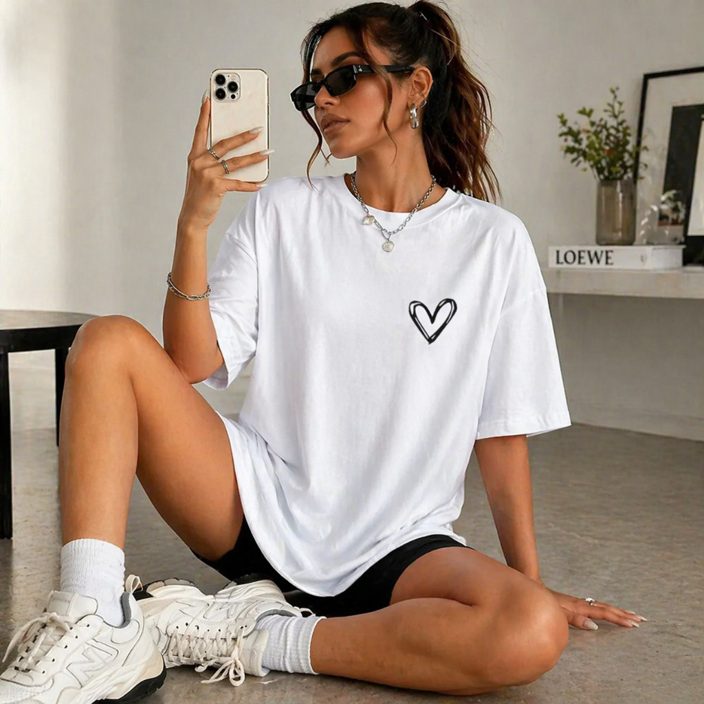 Camiseta Estampada Coração Minimalista Blusa Feminina Estilosa Streetwear T-Shirt Pinterest Roupa Feminina Casual