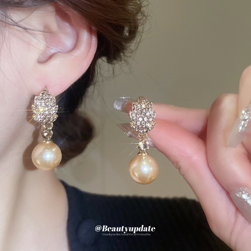 Brincos de pérola de folha de diamante com agulha de prata, brincos de moda francesa, brincos leves de luxo de alta qual