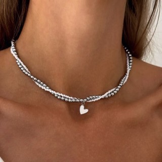 Colar de clavícula de duas camadas, adornado com contas e um pingente em forma de coração, estilo luxuoso e moderno, ten