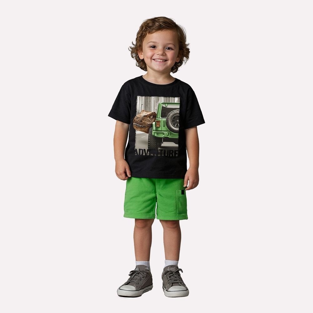 Conjunto Infantil Menino Kyly Dinossauro com Camiseta Estampada e Bermuda com Bolso Utilitário