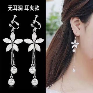 Pseudo-Mãe Cross-Dressing Reverse String CD Masculino Long Flower Tassel Brincos Sem Brincos Perfurados Brincos