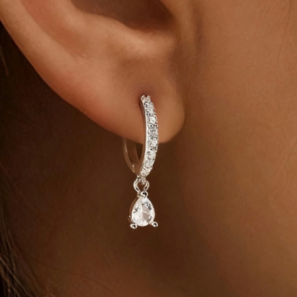Brincos femininos de prata 925 de luxo de alta qualidade com pingentes em forma de gota e incrustações de zircônia