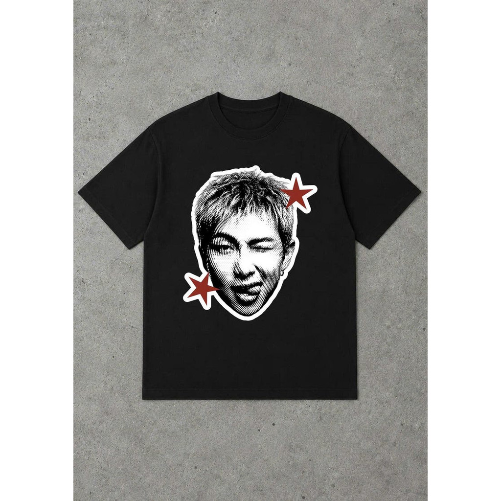 Camiseta Feminina Com Estampa de Cara Humana com Estrelas Moderna Confortável Estilosa Tendência