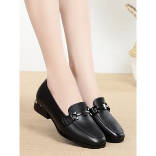 Couro Dududu Shoe Store Sapatos de superfície macia Mocassins de salto grosso preguiçosos femininos Slip-On Couro genuín