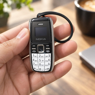 Celular Mini M200 para Idosos com Teclado Físico Alça Portátil Ligações e SMS Preto e Branco