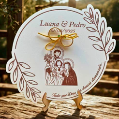 PORTA ALIANÇA SAGRADA FAMILIA PARA CASAMENTO PERSONALIZADO COM NOMES