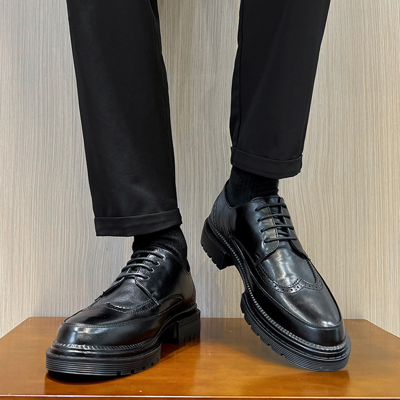Sapatos de couro masculino noivo sapatos de casamento Brock versão coreana britânico Retro negócios Formal Wear aumento 