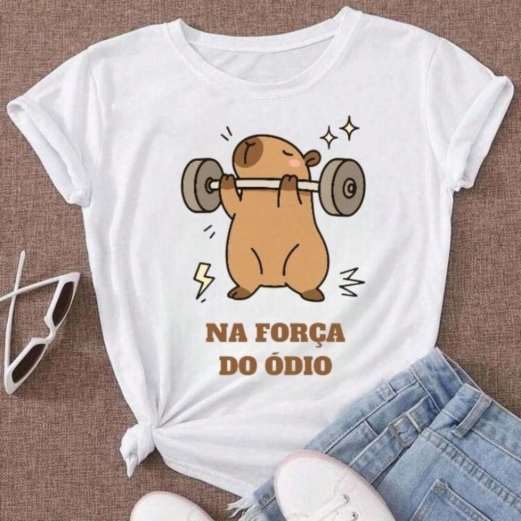 Camiseta Estampada Capivara Malhando Divertida Casual Confortável Treino Academia