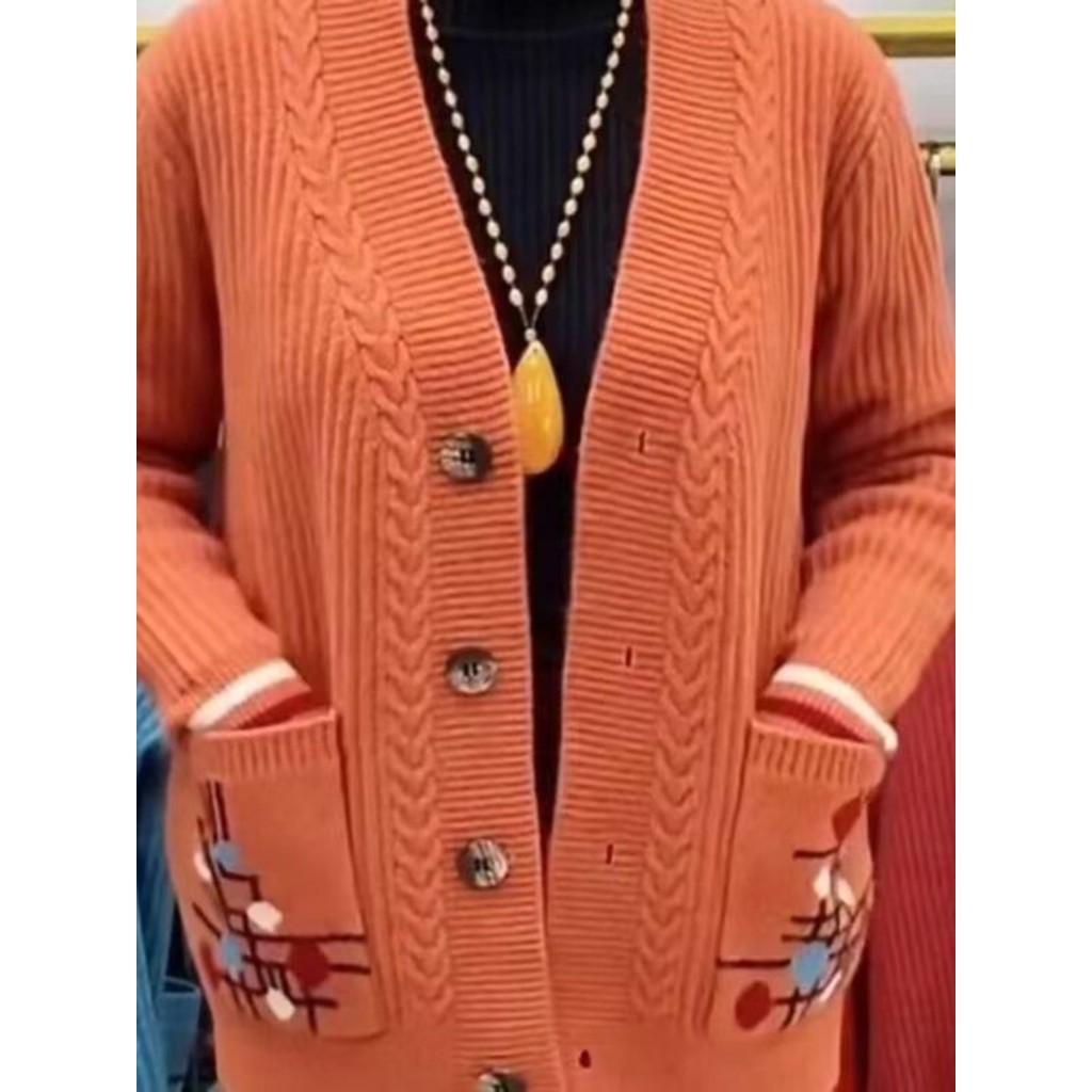 2025 Suéter de bolso duplo Cardigan Mom Wear Tamanho grande elegante suéter externo jaqueta camisa de fundo de alta qual