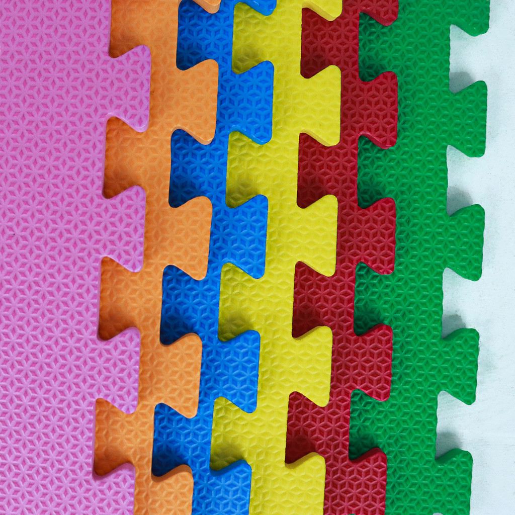 Kits 4,6 ou 10 unidades Tatame Infantil de EVA Colorido 50cm x 50cm x 1cm + Bordas de Brinde