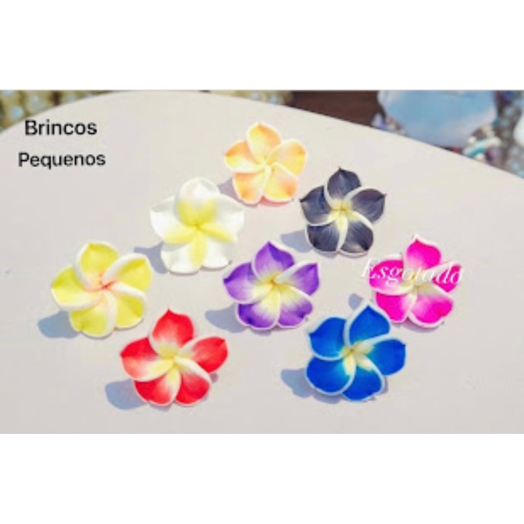 Brinco de flor pequeno colorido moda primavera verão acessório feminino delicado alegre moda praiana