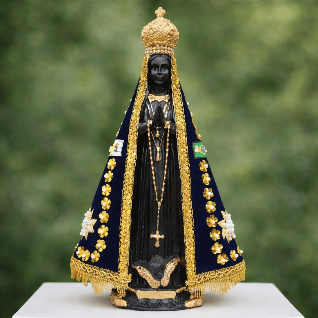 Imagem Nossa Senhora Aparecida de Resina com Manto de Pano com Pérolas Alto Relevo 30cm