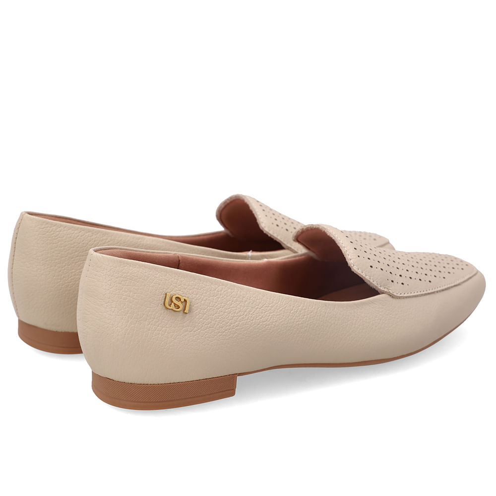 Loafer Em Couro Bege Bico Quadrado Com Laser — imagem 2 de 2