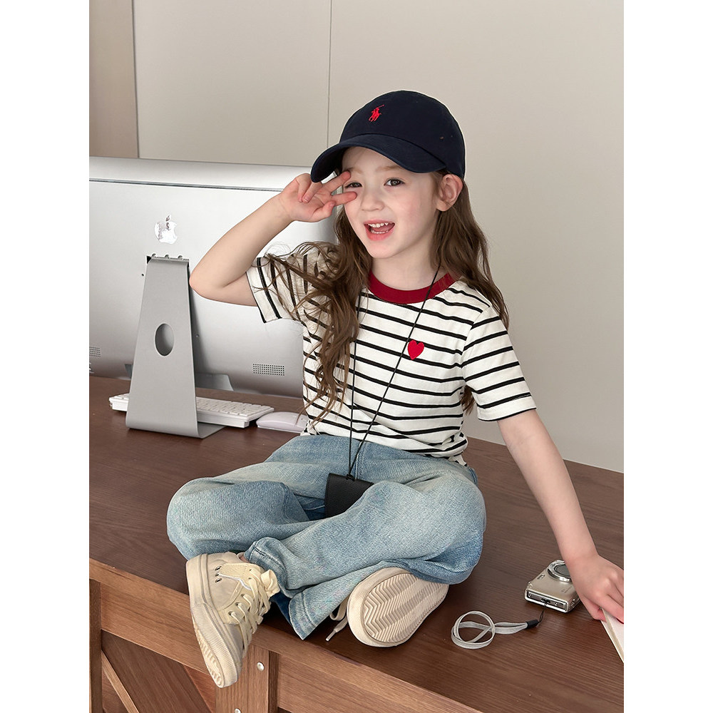 Meninas versão coreana meia manga estilo ocidental contraste cor bordado coração camiseta verão novo estilo crianças lis