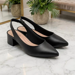 Sapato Scarpin Beira Rio Slingback Preto com Salto Bloco Baixo e Bico Fino