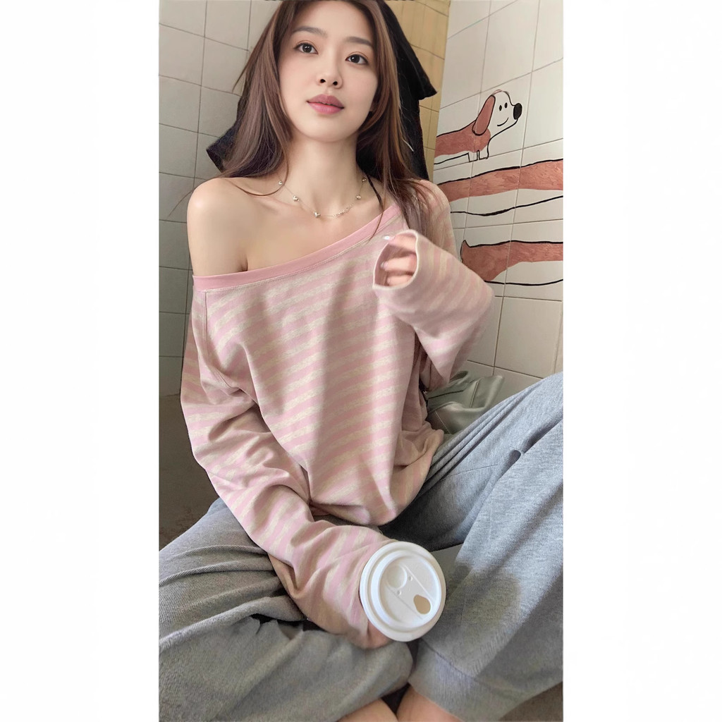 Doce preguiçoso solto listrado Diagonal ombro manga comprida camiseta feminina