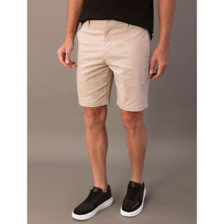 Bermuda de Chino Masculina Clássica Essentials Carnaby Calvin Klein - Caqui Medio