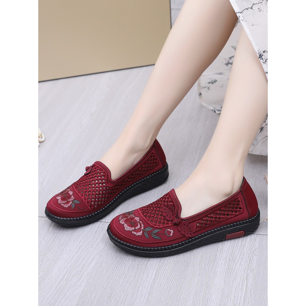 Sapatos de pano antigos de pequim sapatos de rede femininos sapatos de mãe plana sola macia respirável Casual oco sapato